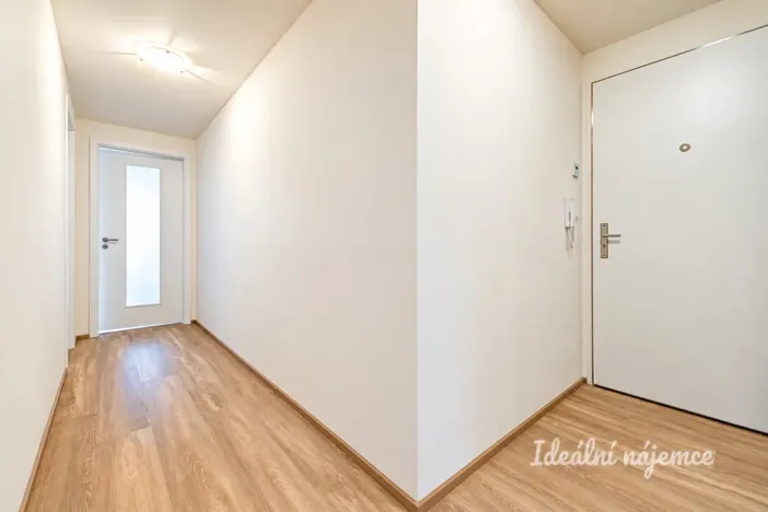 Prodej bytu 2+kk, Praha - Hloubětín, Poděbradská, 53 m2