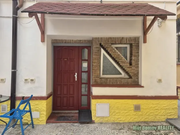 Pronájem bytu 1+kk, Praha - Karlín, Křižíkova, 22 m2