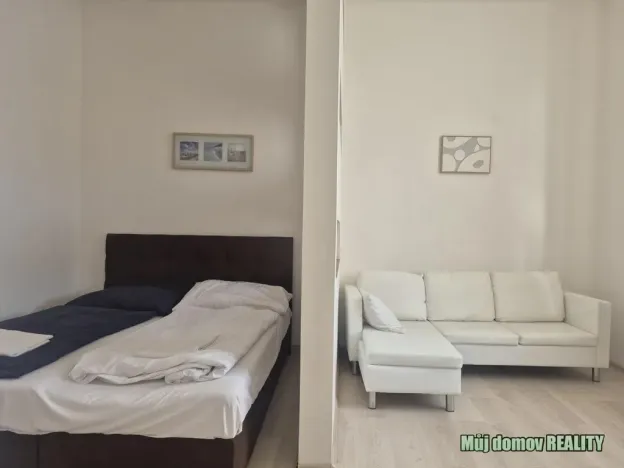 Pronájem činžovního domu, Praha - Karlín, Křižíkova, 650 m2
