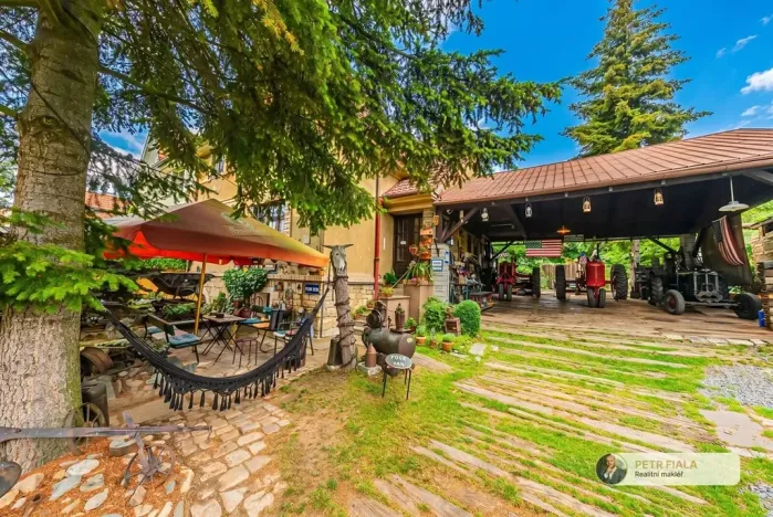 Prodej rodinného domu, Praha - Smíchov, Pod lipkami, 210 m2