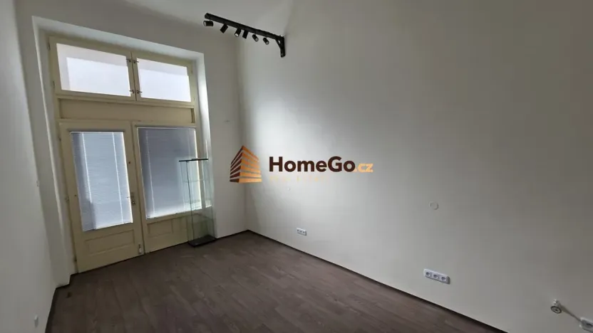 Pronájem obchodního prostoru, Praha - Vršovice, Žitomírská, 32 m2
