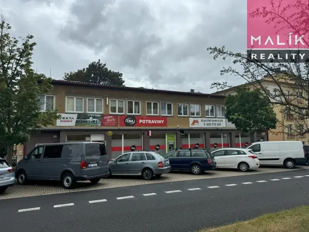 Pronájem kanceláře, Ostrov, Hlavní třída, 12 m2
