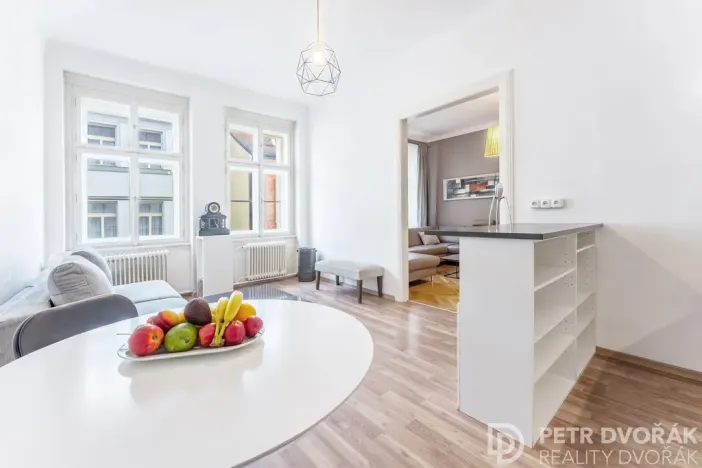 Prodej bytu 3+kk, Praha - Nové Město, Růžová, 74 m2