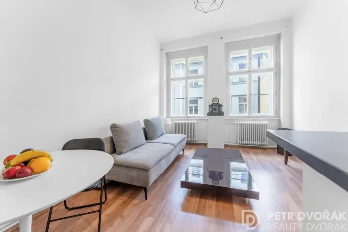 Prodej bytu 3+kk, Praha - Nové Město, Růžová, 74 m2