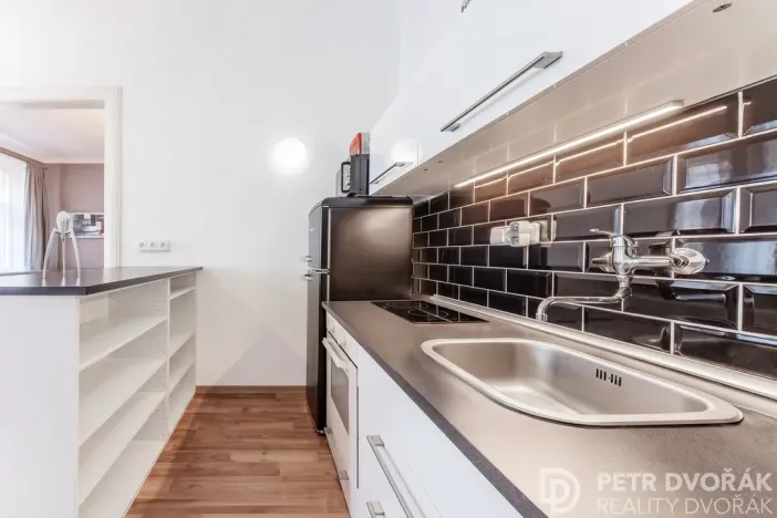 Prodej bytu 3+kk, Praha - Nové Město, Růžová, 74 m2