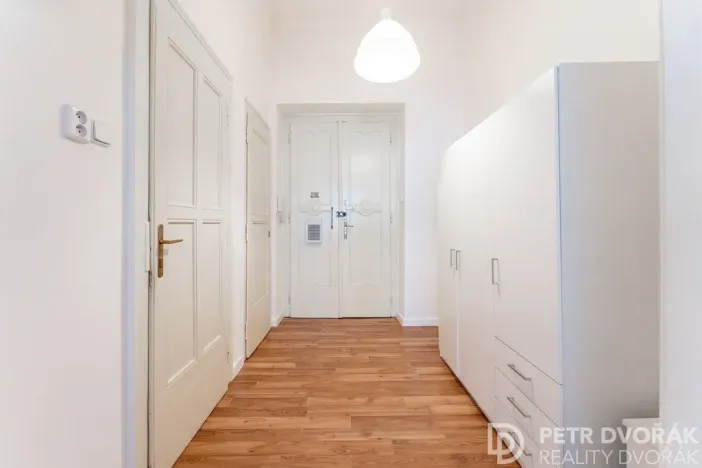Prodej bytu 3+kk, Praha - Nové Město, Růžová, 74 m2