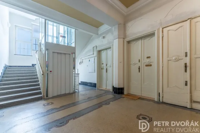 Prodej bytu 3+kk, Praha - Nové Město, Růžová, 74 m2