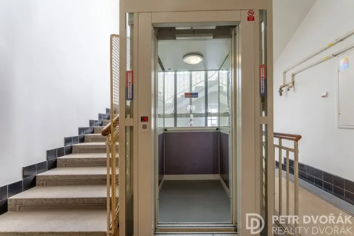 Prodej bytu 3+kk, Praha - Nové Město, Růžová, 74 m2
