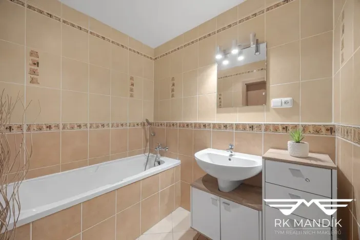 Pronájem bytu 2+kk, Praha - Pitkovice, K dálnici, 54 m2