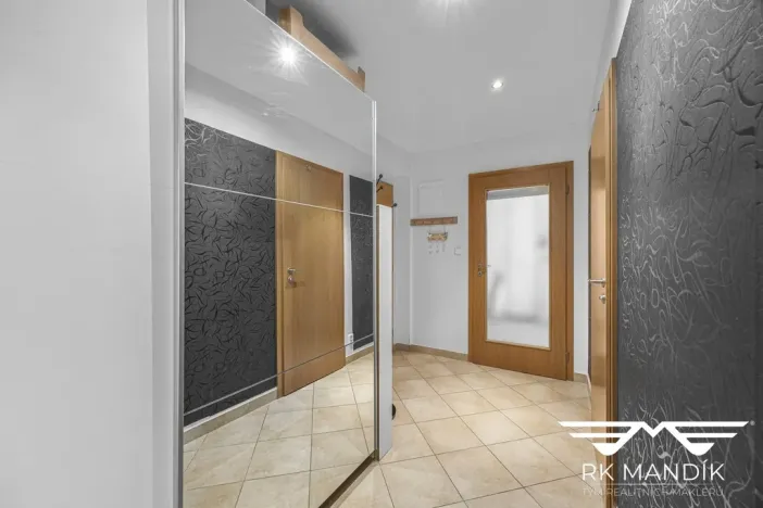 Pronájem bytu 2+kk, Praha - Pitkovice, K dálnici, 54 m2