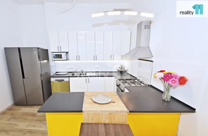 Pronájem bytu 5+kk, Praha - Dejvice, Kafkova, 105 m2