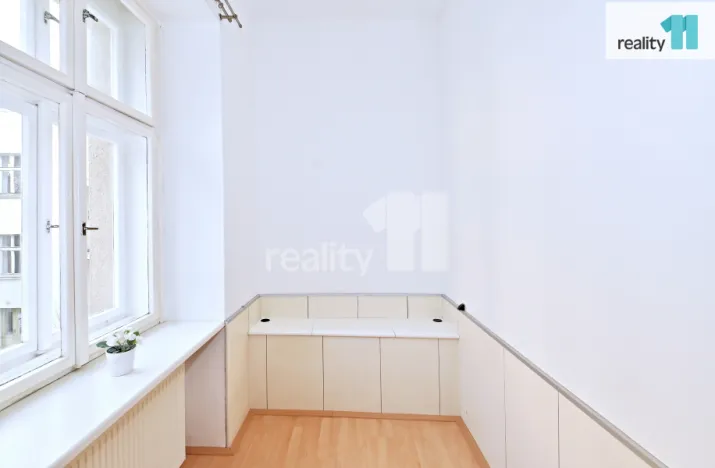 Pronájem bytu 5+kk, Praha - Dejvice, Kafkova, 105 m2