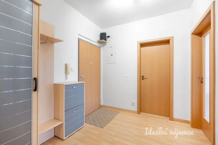 Pronájem bytu 2+kk, Praha - Hostivař, Přeštická, 61 m2