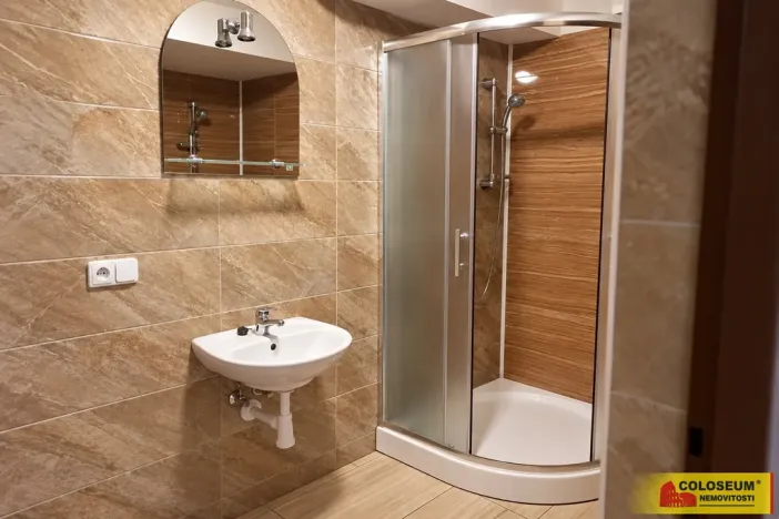 Pronájem rodinného domu, Velké Opatovice, 200 m2