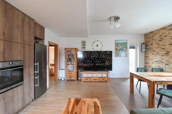 Prodej bytu 3+kk, Nupaky, K Parku, 77 m2