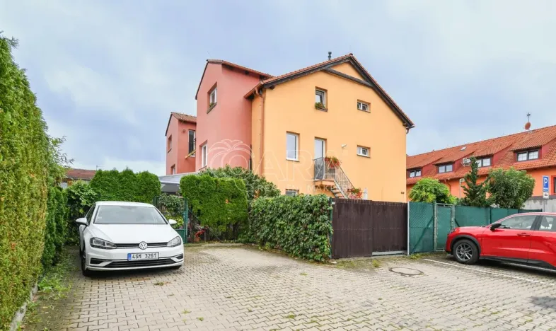 Prodej bytu 3+kk, Nupaky, K Parku, 77 m2