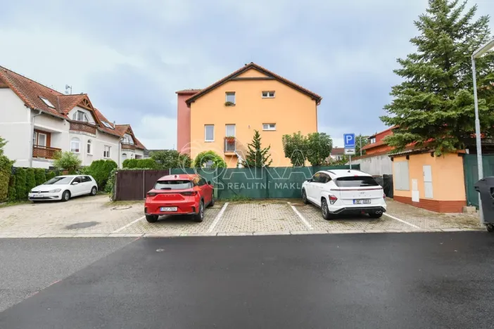 Prodej bytu 3+kk, Nupaky, K Parku, 77 m2