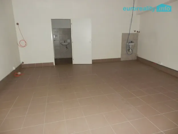 Pronájem obchodního prostoru, Praha, 38 m2