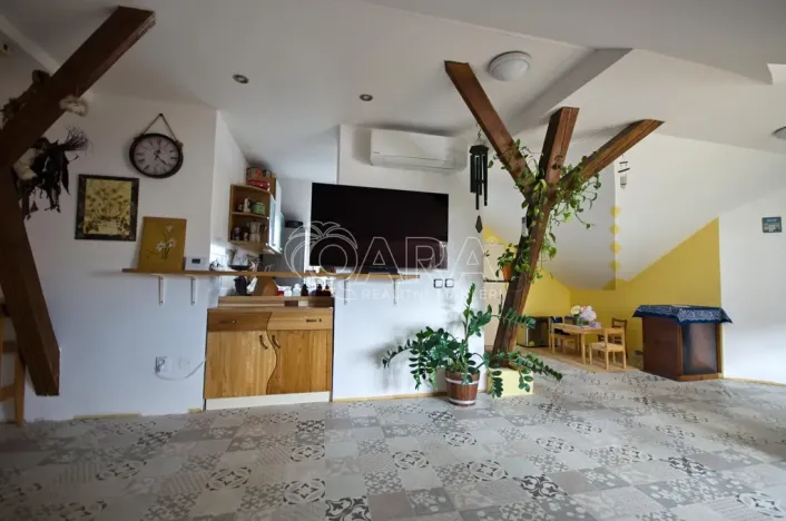 Prodej atypického bytu, Kolín - Kolín II, Mikoláše Alše, 153 m2
