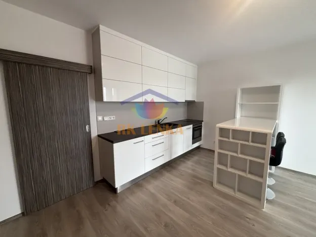 Pronájem bytu 1+kk, Ostrava - Poruba, Sokolovská, 30 m2