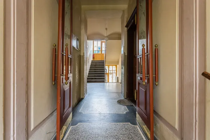 Pronájem bytu 2+kk, Praha - Smíchov, Holečkova, 38 m2