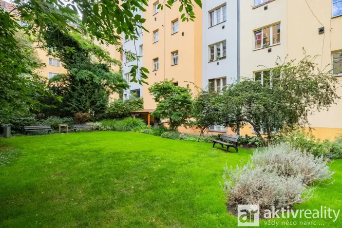 Pronájem bytu 2+1, Praha - Holešovice, Stupkova, 41 m2