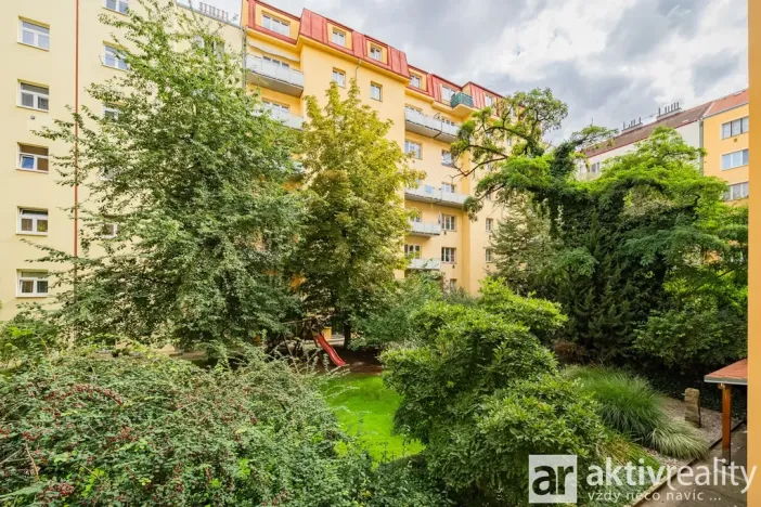 Pronájem bytu 2+1, Praha - Holešovice, Stupkova, 41 m2
