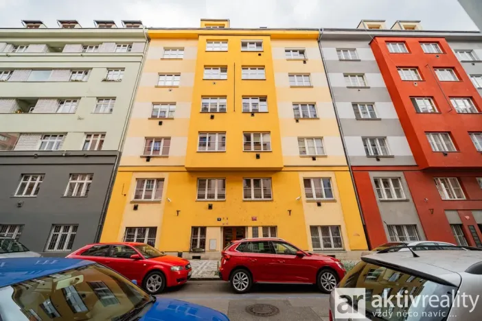 Pronájem bytu 2+1, Praha - Holešovice, Stupkova, 41 m2