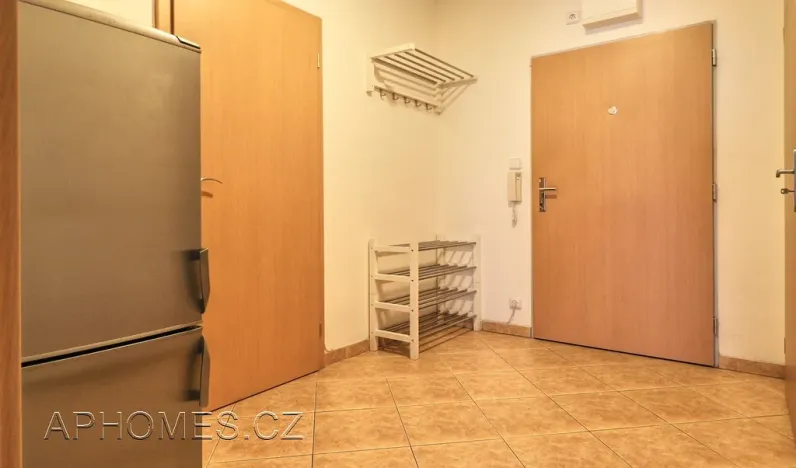 Pronájem bytu 2+kk, Praha - Vysočany, Pod Harfou, 48 m2