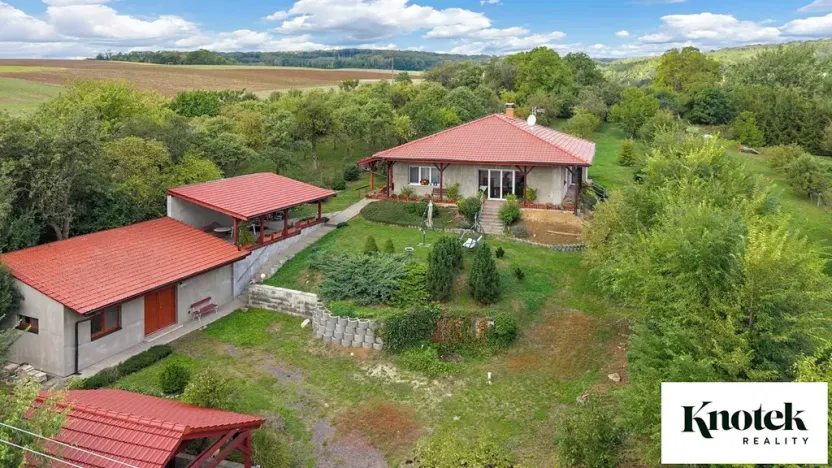 Prodej rodinného domu, Hoštice, 168 m2