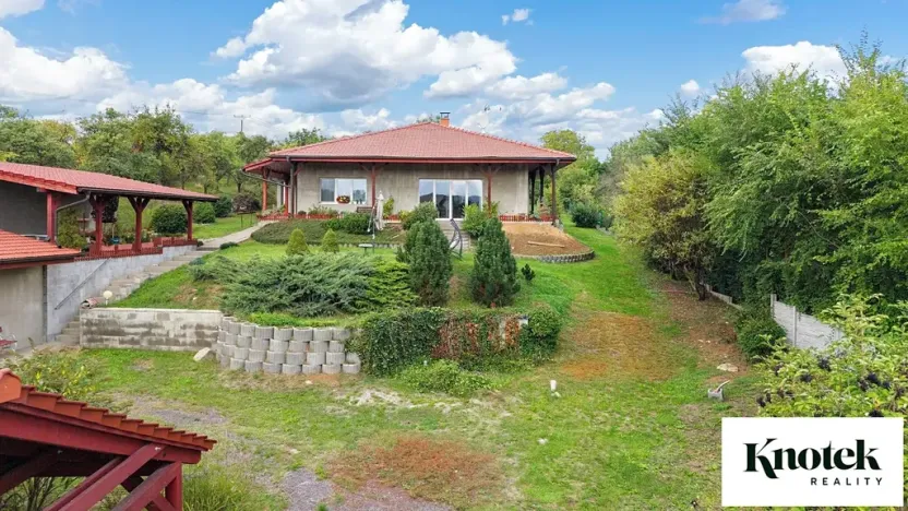 Prodej rodinného domu, Hoštice, 168 m2