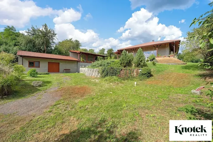 Prodej rodinného domu, Hoštice, 168 m2
