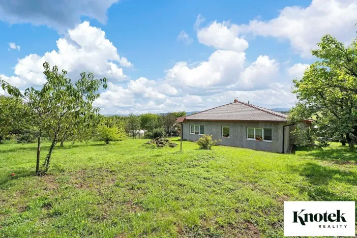 Prodej rodinného domu, Hoštice, 168 m2