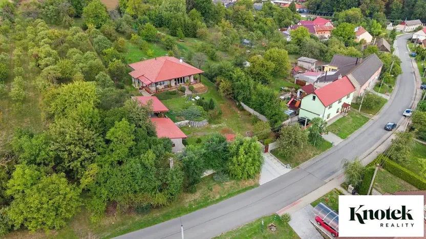 Prodej rodinného domu, Hoštice, 168 m2