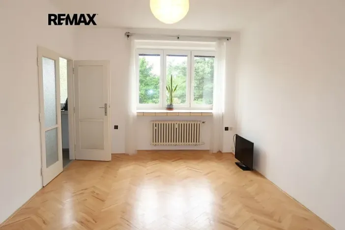 Pronájem bytu 2+1, Praha - Podolí, Podolská, 67 m2