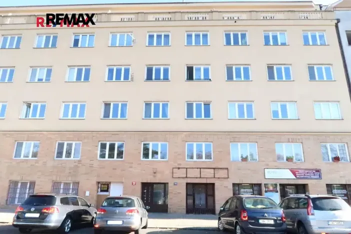 Pronájem bytu 2+1, Praha - Podolí, Podolská, 67 m2