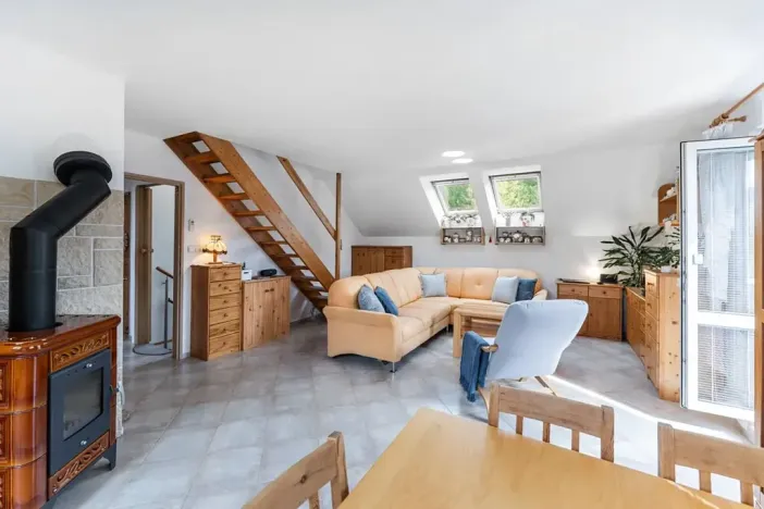 Prodej rodinného domu, Mukařov, Pod hrází, 180 m2