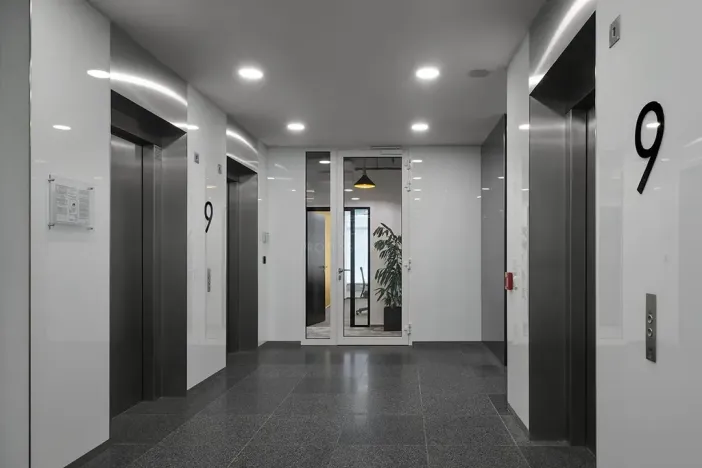 Pronájem kanceláře, Praha - Stodůlky, Bucharova, 444 m2