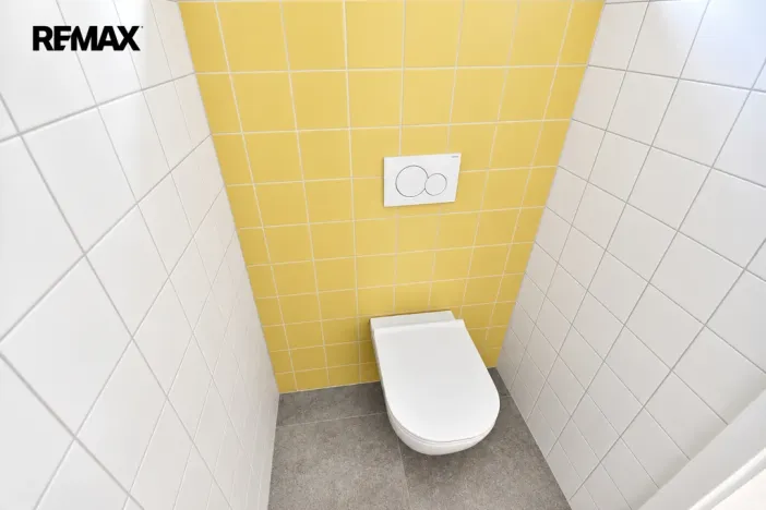 Pronájem kanceláře, Hradec Králové - Pražské Předměstí, Veverkova, 110 m2