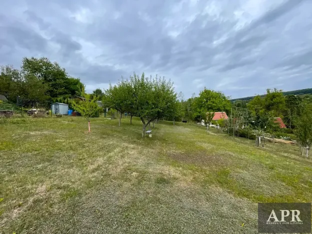 Prodej zahrady, Uherský Brod, 707 m2
