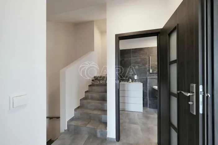 Pronájem rodinného domu, Nelahozeves - Lešany, V Cihelnách, 124 m2