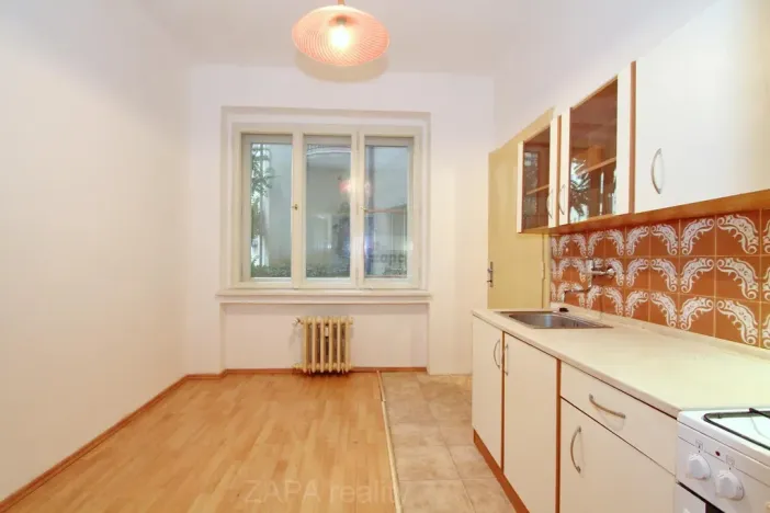 Pronájem bytu 1+1, Praha - Holešovice, U smaltovny, 37 m2