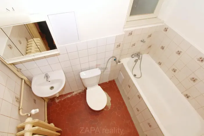 Pronájem bytu 1+1, Praha - Holešovice, U smaltovny, 37 m2
