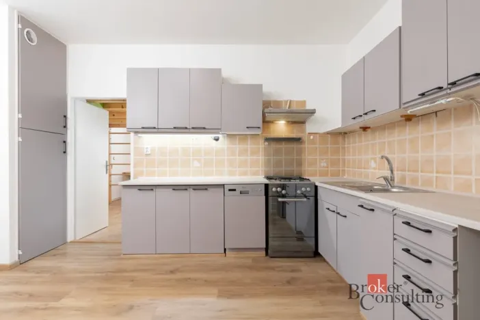 Pronájem bytu 2+1, Opava - Předměstí, Olomoucká, 73 m2