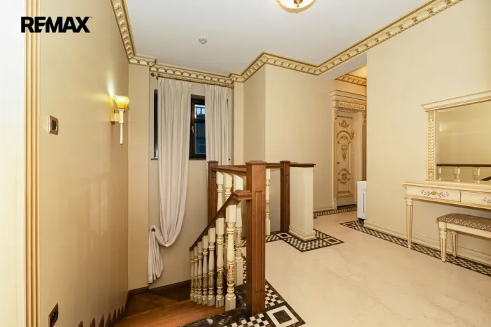 Pronájem rodinného domu, Praha - Kunratice, 450 m2
