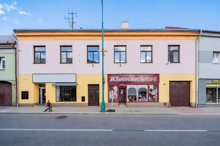 Prodej rodinného domu, Chlumec nad Cidlinou, 700 m2