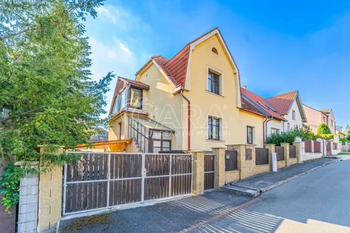 Prodej rodinného domu, Buštěhrad, U Cihelny, 155 m2
