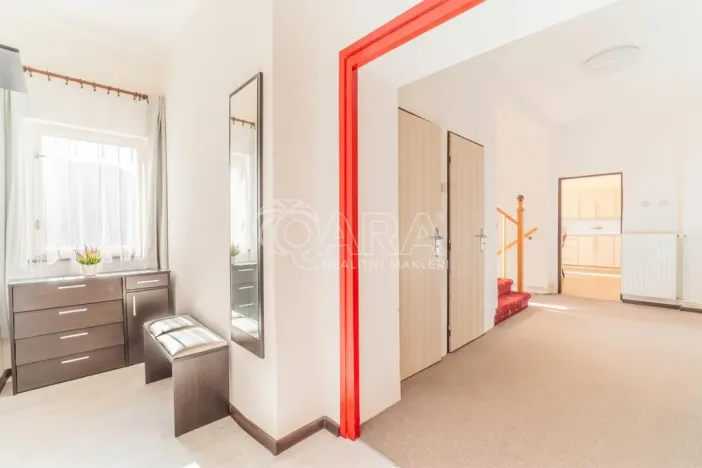 Prodej rodinného domu, Buštěhrad, U Cihelny, 155 m2