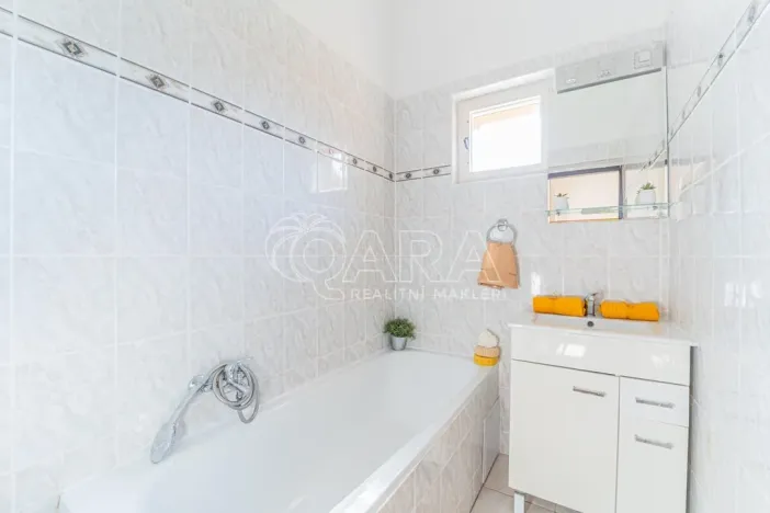 Prodej rodinného domu, Buštěhrad, U Cihelny, 155 m2