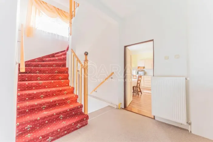 Prodej rodinného domu, Buštěhrad, U Cihelny, 155 m2